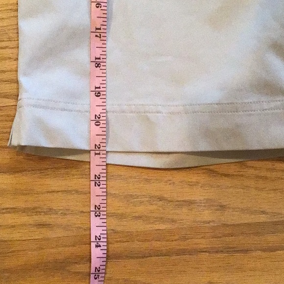 Women's Adidas Climalite golf short in light beige size 14 - Picture 9 of 11